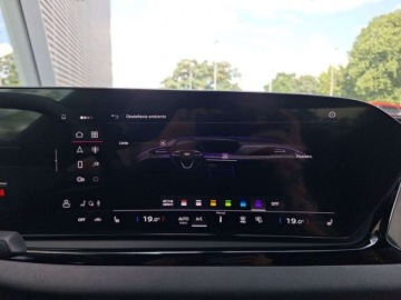 Audi A6 C8 Limousine Plug-In Facelifting 2.0 50 TFSI e 299KM 2025 Audi A6 Limousine ehybrid Quattro 220kW 299KM Stronic PakietTechPlusSlineE, zdjęcie 8