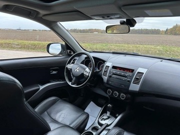 Mitsubishi Outlander II 2.0 MIVEC 147KM 2011 Mitsubishi Outlander 2.0 Intense + 2WD EU5 CVT benzyna 147KM 2011r, zdjęcie 23