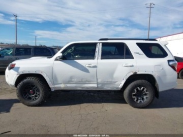 Toyota 2024 Toyota 4-Runner Trd Off Road Premium 2024 4.0 Benzyna 270KM, zdjęcie 2