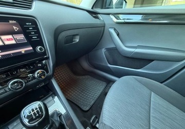 Skoda Octavia III Liftback Facelifting 1.5 TSI ACT 150KM 2019 Skoda Octavia 1.5 TSI Ambition 150KM, Kamera, Grzane fotele, PL Salon FVm, zdjęcie 32