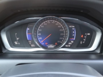 Volvo XC60 I SUV Facelifting 2.0 D3 DRIVE-E 150KM 2016 Volvo XC60 D3, Automat, Skóra, Navi, Xenon, zdjęcie 10