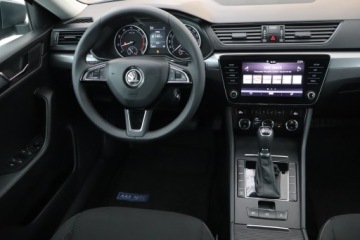 Skoda Superb III Kombi Facelifting 1.5 TSI 150KM 2020 Skoda Superb 1.5 TSI, Salon Polska, Automat, zdjęcie 6