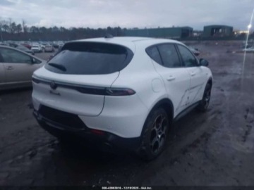 Alfa Romeo 2024 Alfa Romeo Tonale 2024 r., 1,3L VELOCE EAWD PLUG IN 1.3 Hybryda 285KM, zdjęcie 3