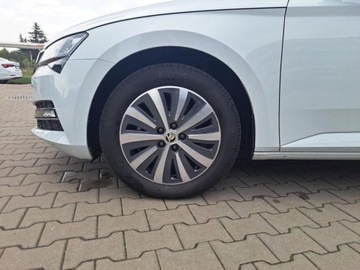 Skoda Superb III Kombi Facelifting 2.0 TSI 190KM 2024 Skoda Superb 2.0 Benzyna 190KM, zdjęcie 8