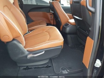 Chrysler Pacifica II 2024 Chrysler Pacifica Pinnacle, 2024r., 4x4, 3.6L 3.6 Benzyna 287KM, zdjęcie 10