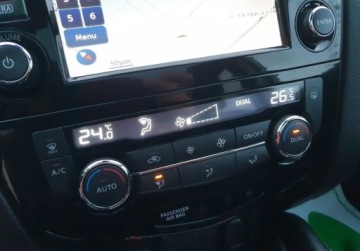 Nissan Qashqai II Crossover 1.2 DIG-T 115KM 2015 Nissan Qashqai Panorama Kamera 360 Hands Free GetHelp 1.2 Benzyna, zdjęcie 15