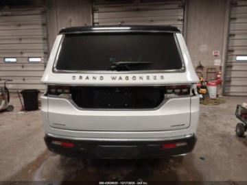 Jeep Wagoneer II 2022 Jeep Grand Wagoneer Series III 2022 6.4 Benzyna 471KM, zdjęcie 4