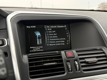 Volvo XC60 I SUV Facelifting 2.4 D4 190KM 2016 Volvo XC 60 AWD Czujniki parkowania pt nawigacja aktywny tempomat, zdjęcie 29