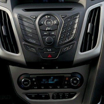 Ford Focus III Kombi 1.0 EcoBoost 125KM 2013 Ford Focus 1.0 EcoBoost Titanium, zdjęcie 32