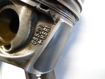 RENAULT MASTER III 2.3DCI TŁOK Z KORBOWODEM