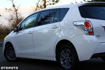 Toyota Verso Minivan Facelifting 1.6 D-4D 112KM 2015 Toyota Verso Toyota Verso 1.6 D-4D 7-Sitzer StartStop Skyview Edition 1.6, zdjęcie 8