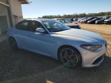 Alfa Romeo Giulia II Sedan Facelifting 2.0 Turbo 280KM 2022 Alfa Romeo Giulia Alfa Romeo Giulia, od ubezpieczyciela 2.0 Benzyna 280KM, zdjęcie 2
