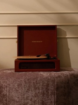 Gramofon CROSLEY Voyager - Burgunda