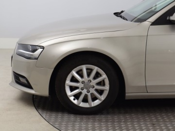 Audi A4 B8 Avant Facelifting 2.0 TDI 112g 136KM 2013 Audi A4 2.0 TDI, Klima, Klimatronic, Parktronic, zdjęcie 14