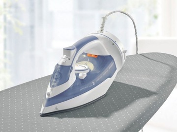 БЕСПРОВОДНОЙ ПАРОВОЙ УТЮГ SilverCrest 2000–2400 Вт