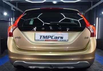 Volvo V60 I Kombi 2.0 D3 163KM 2011 Volvo V60 D3_ Automat_ Hak_ Skory_ Nawigacja_ 2.0 Diesel 163KM, zdjęcie 9