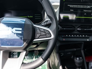 Dacia Bigster 1.2 TCe 140KM 2025 Od ręki - Essential LPG 1.2 TCe mHEV 140KM, zdjęcie 9