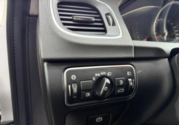 Volvo V60 I Kombi Facelifting 1.5 T3 DRIVE-E 152KM 2017 Volvo V60 Polski salon _ Pierwszy wlasciciel _ 1.5 Benzyna 152KM, zdjęcie 19