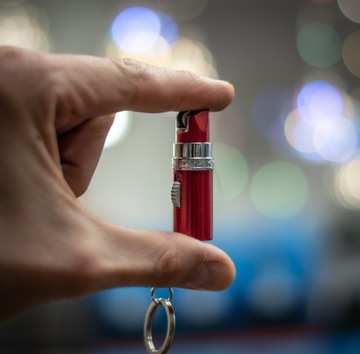 ЗАЖИГАЛКА, ГУБНАЯ ПОМАДА, БРЕЛОК FLAME LOCK