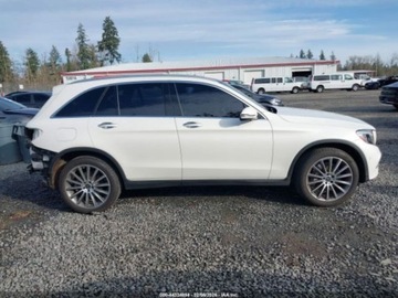 Mercedes GLC C253 2018 Mercedes-Benz GLC 300 4matic, 2018r., 4x4, 2.0L 2.0 Benzyna 241KM, zdjęcie 4