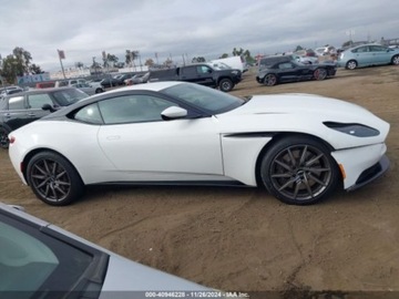 Aston Martin DB11 Coupe 4.0 V8 503KM 2018 Aston Martin DB11 2018 4.0l 4.0 Benzyna 503KM, zdjęcie 1