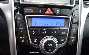 Hyundai i30 II Wagon 1.4 CVVT 100KM 2014 Hyundai i30 bogate wyposazenie - Niski przebieg - zarejestrowane 1.4 100KM, zdjęcie 25