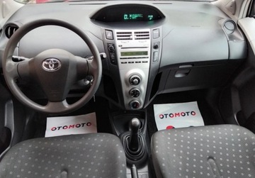 Toyota Yaris II Hatchback 5d 1.3 i VVT-i 86KM 2009 Toyota Yaris 1,3 Benzyna Klima 5 Drzwi Po oplatach z Niemiec, zdjęcie 15
