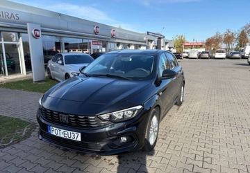 Fiat Tipo II Hatchback Facelifting 1.6 MultiJet 130KM 2022 Fiat Tipo Fiat Tipo 1.6 MultiJet 1.6 Diesel 130KM, zdjęcie 1