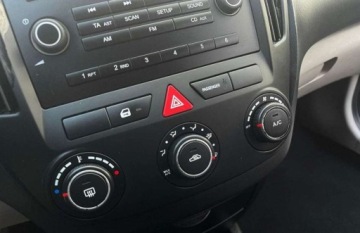 Kia Ceed I Hatchback 1.4 109KM 2008 Kia Ceed Kia Ceed 1.4 Benzyna 109 KM Klima 1.4 Benzyna 109KM, zdjęcie 23