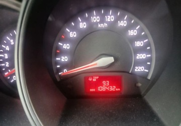 Kia Rio III Hatchback 3d 1.2 DOHC CVVT 85KM 2013 Kia Rio Salon Polska. Od nowosci w jednej rodzinie. 1.2 Benzyna 85KM, zdjęcie 4