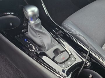 Toyota C-HR I Crossover Facelifting 2.0 Hybrid Dynamic Force 184KM 2023 Toyota C-HR 2.0 Hybrid Style Toyota C-HR 2.0 HSD,, zdjęcie 31