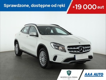 Mercedes GLA I Off-Roader Facelifting 1.6 180 122KM 2019 Mercedes GLA GLA 180, Salon Polska, Automat
