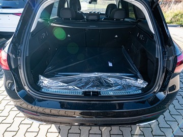 Mercedes GLC C254/X254 Coupe 2.0 300 258KM 2025 MERCEDES-BENZ GLC 300 4-Matic AMG Line 2.0 (258KM) 2025, zdjęcie 5