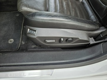 Opel Insignia I Sedan 2.0 Turbo ECOTEC 220KM 2009 Opel Insignia Opłacona Zadbana Serwisowana, zdjęcie 19