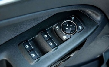 Ford Ecosport II SUV Facelifting 1.0 EcoBoost 125KM 2019 Ford EcoSport ST-line Idealny LED skora ALCANTARA navi. Benzyna 125KM, zdjęcie 34