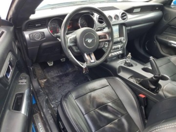 Ford Mustang VI Convertible 5.0 Ti-VCT 421KM 2017 Ford Mustang 2017 FORD MUSTANG GT 5.0 Benzyna 421KM, zdjęcie 8