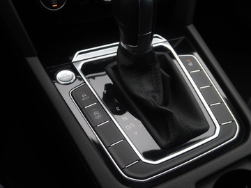 Volkswagen Arteon Fastback 2.0 TSI 190KM 2018 VW Arteon 2.0 TSI, Salon Polska, Serwis ASO, zdjęcie 17