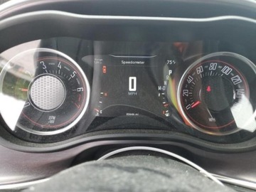 Dodge Challenger III 2017 Dodge Challenger Dodge Challenger SXT 3.6 Benzyna 305KM, zdjęcie 9