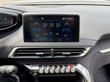 Peugeot 5008 II Crossover 1.2 PureTech 130KM 2017 Peugeot 5008 7 foteli Półskóry Panorama Allure Nowe sprzęgło, zdjęcie 21