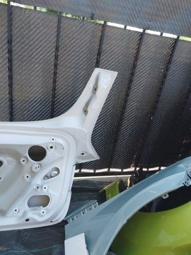 TESLA МОДЕЛЬ 3 ЛИФТ ПОСЛЕ ЗАДНЕЙ ДВЕРИ 2020 ГОДА