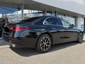 Mercedes Klasa E W214 Sedan 2.0 220d 197KM 2025 E Klasa 220 d 4-Matic Avantgarde 2.0 (197KM) 2025, zdjęcie 1