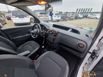 Dacia Dokker Mikrovan Facelifting 1.2 TCe 115KM 2017 Dacia Dokker Nawigacja Czujniki Parkowania Hak 5-osobowy 1.2 Benzyna, zdjęcie 17
