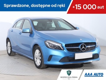 Mercedes A A 180, Skóra, Navi, Klima, Parktronic