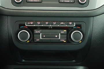 Volkswagen Tiguan I SUV Facelifting 1.4 TSI BlueMotion 122KM 2013 VW Tiguan 1.4 TSI, Salon Polska, Klima, zdjęcie 9