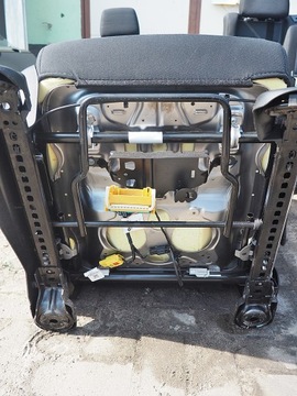 GRAND CHEROKEE 4 WK2 FL СИДЕНЬЕ ЛЕВОЕ ПЕРЕДНЕЕ СИДЕНИЕ