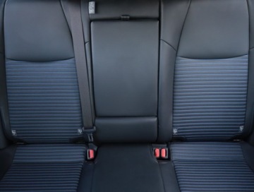 Toyota RAV4 V SUV 2.5 Hybrid Dynamic Force 218KM 2019 Toyota RAV 4 2.5 Hybrid, Salon Polska, Serwis ASO, zdjęcie 9