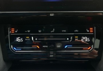 Volkswagen Arteon Fastback Facelifting 2.0 TSI 190KM 2021 Volkswagen Arteon Shooting Brake R-Line Pakiety, Podgrzewane 4 fotele, AC, zdjęcie 25