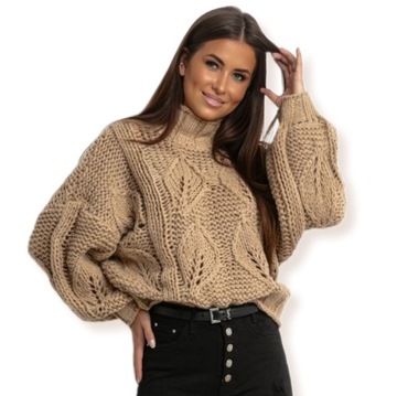 LUŹNY GOLF SWETER O GRUBYM SPLOCIE CAPPUCCINO UNI