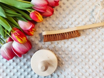 ЩЕТКА ДЛЯ МАССАЖА ТЕЛА LULLALOVE КОКОС НА РУЧКЕ