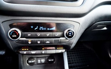 Hyundai i20 I Hatchback 5d Facelifting 1.4 CVVT 100KM 2015 Hyundai i20 Maxx Opcja , skory , Led, Nawi 1.4 Benzyna 100KM, zdjęcie 15